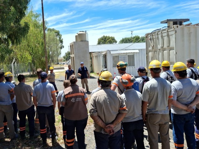 Asamblea en una cantera por el despido de 10 trabajadores